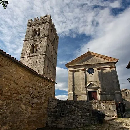 Istrian With Pool For 5 Guests *